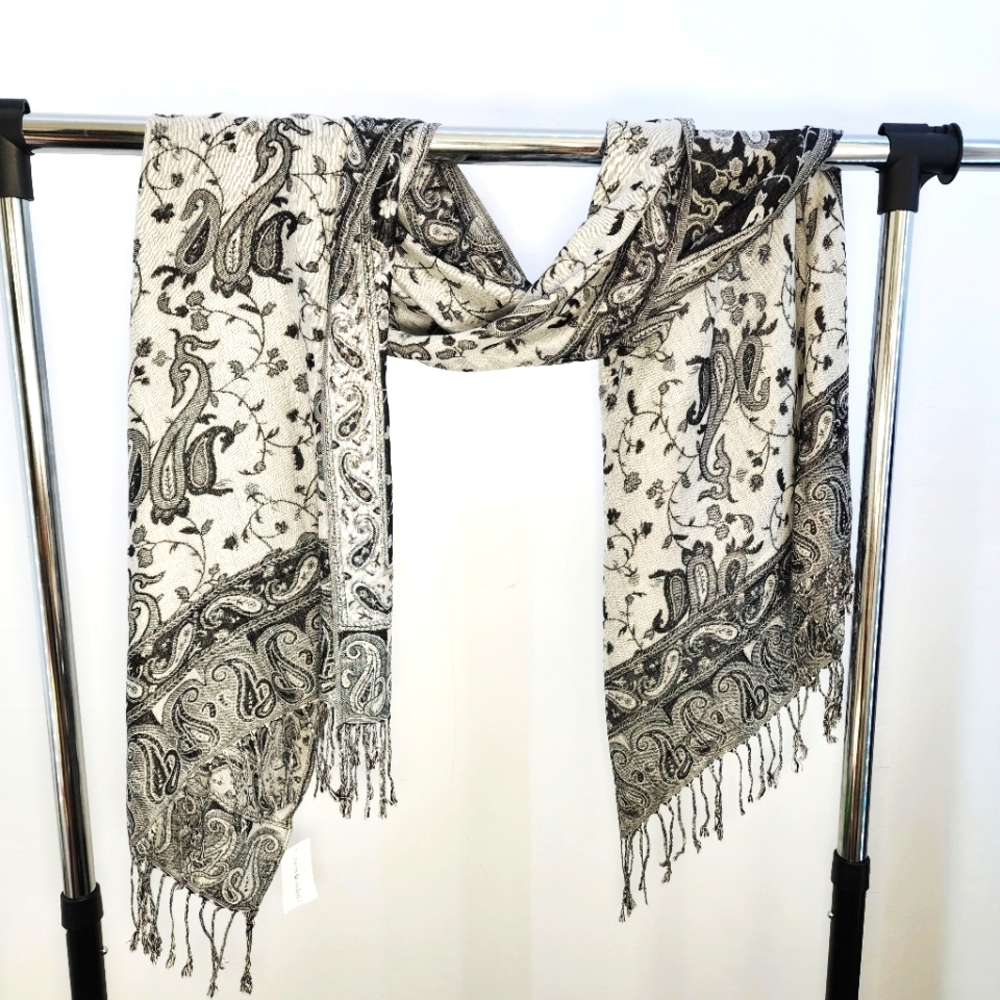 Elegant Black and White Paisley Scarf